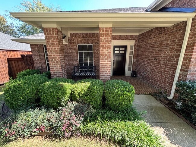 Photo - Great Flower Mound Location!