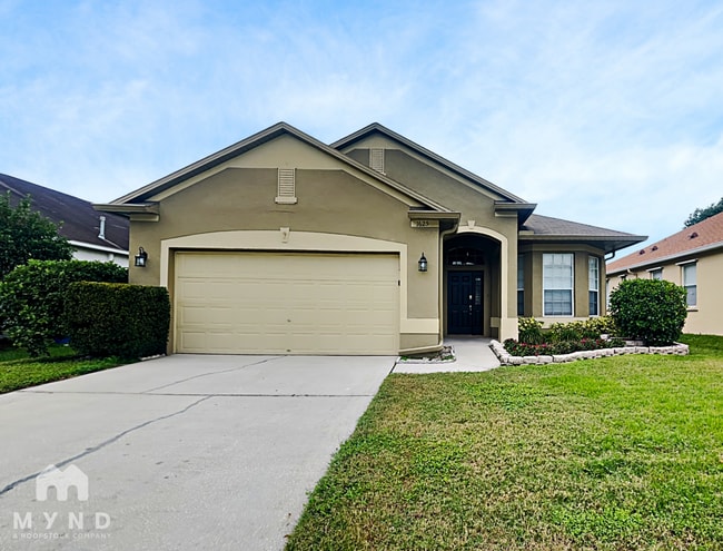 Building Photo - 1625 Wakefield Dr