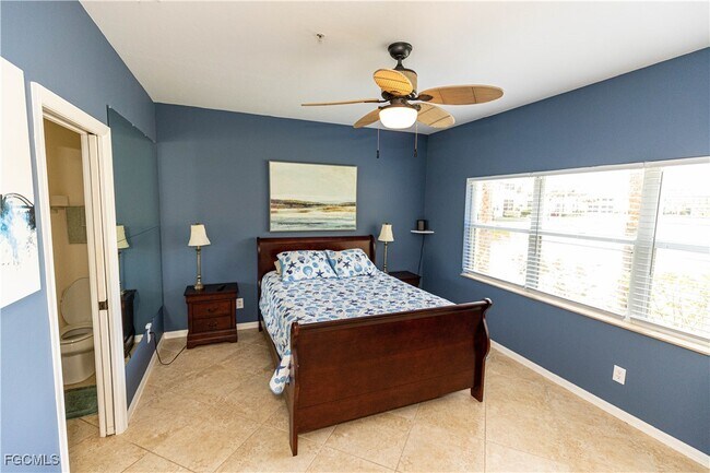 Building Photo - 12081 Summergate Cir Unit 104