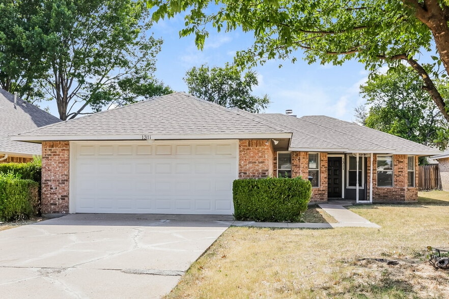1311 Mallard Dr