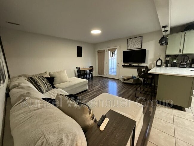 Photo - 1935 Chevy Dr