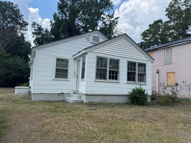 Photo - 709 E Vernon Ave