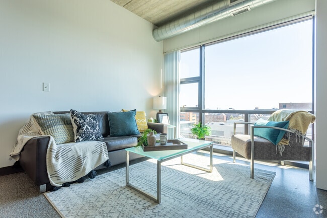 2 BR, 2 BA - Z West Apartments