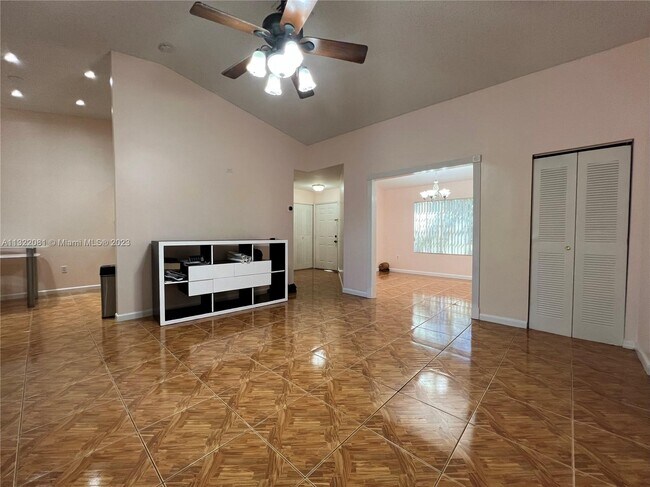 Photo - 21250 NE 9th Ct