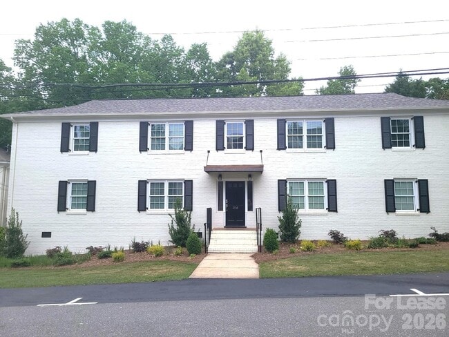 Building Photo - 2114 Brandon Cir Unit 1