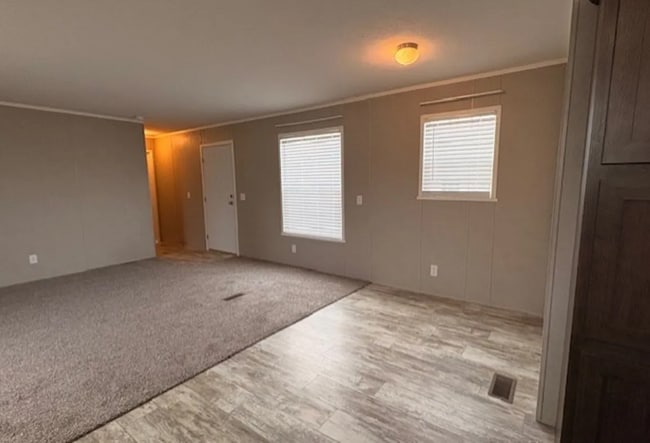 Photo - 180 W Orleans Ct