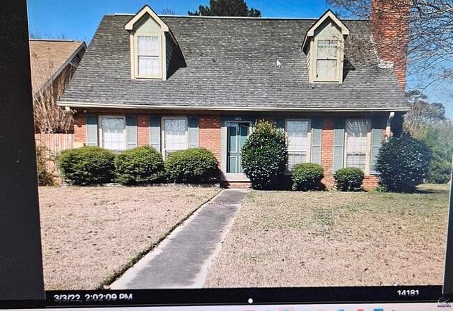 Building Photo - 200 Williamsburg Ave