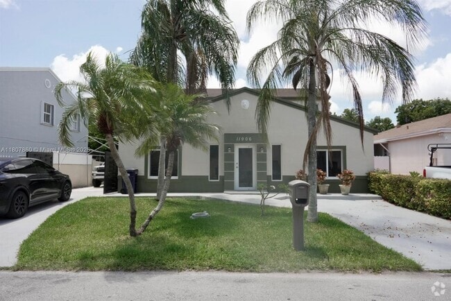 Building Photo - 11906 SW 272nd Terrace Rental