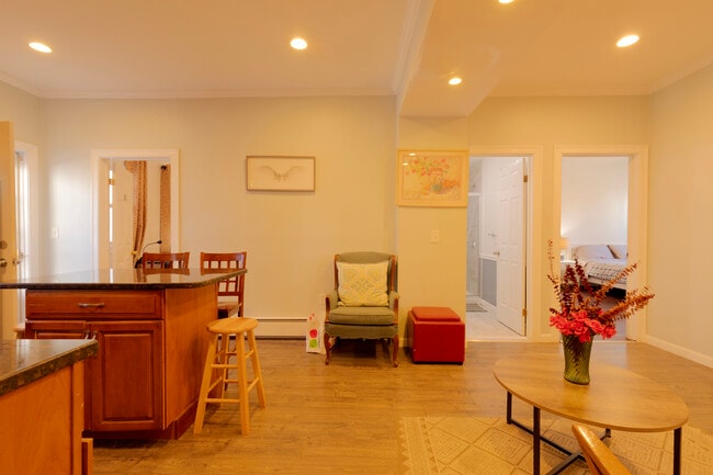 Photo - 157 Perkins St Unit 3