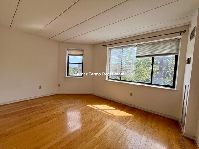 Photo - 1933 Commonwealth Ave Apartamentos Unidad 1