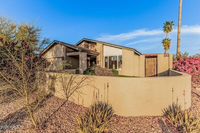 Photo - 2001 N 87th Way