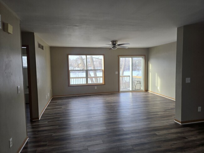 Photo - 94 E Montcalm St