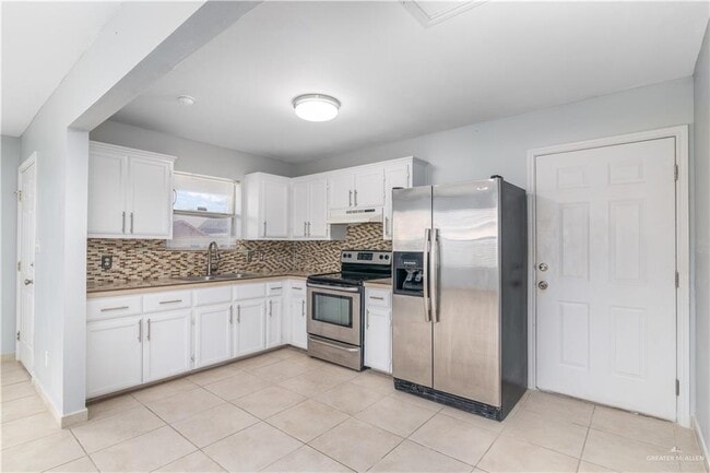 Photo - 18 Grayson Ave