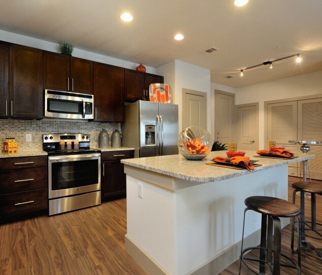 Building Photo - 2511 Greenhouse-1777.5 Unit 1777.5