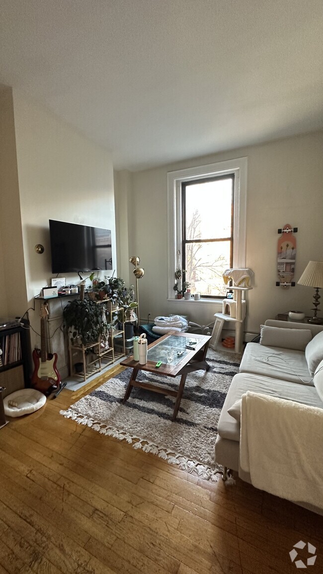 Building Photo - 427 Shawmut Ave Unit 2 Rental