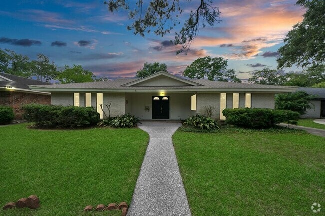 Building Photo - 5715 Braesvalley Dr Rental