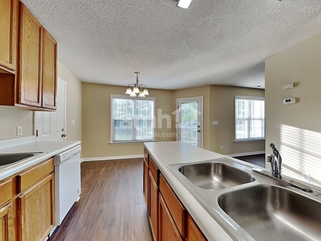 Photo - 2112 Haig Point Way