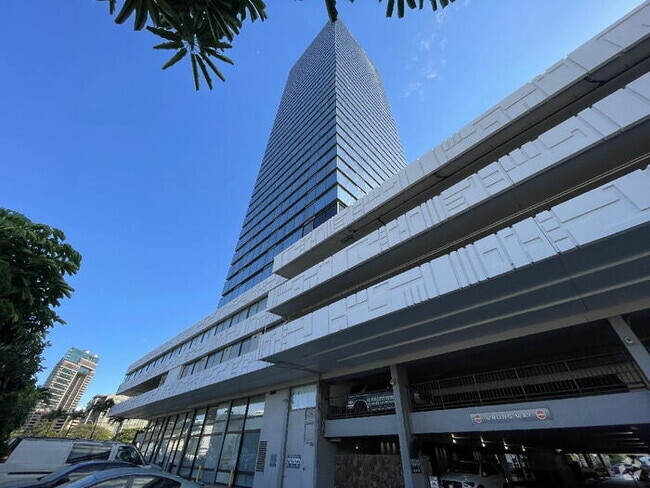 Building Photo - To register for the showing time below, no... Rental
