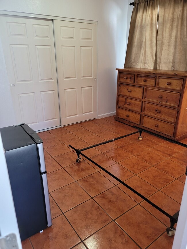 Photo - 12877 Glenoaks Blvd