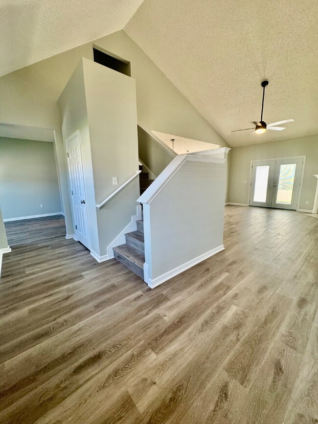 47 Heartstone Cir