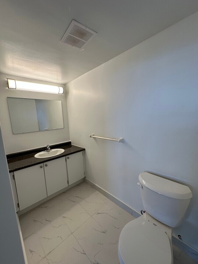 Photo - Lenworth Towers