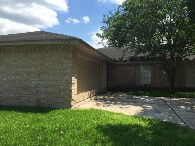 Photo - 5714 Yorkgate Dr Casa