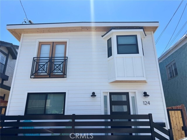 Photo - 124 Lyndon St