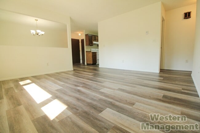 Living Room - 1221 Yellowstone Ave Unit #A