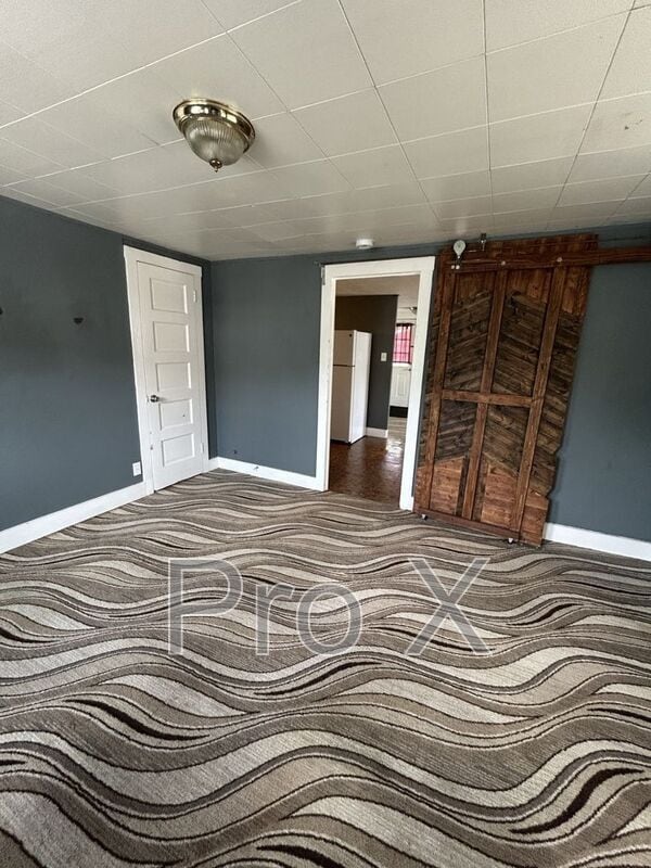 Photo - 107 W Lindburg St