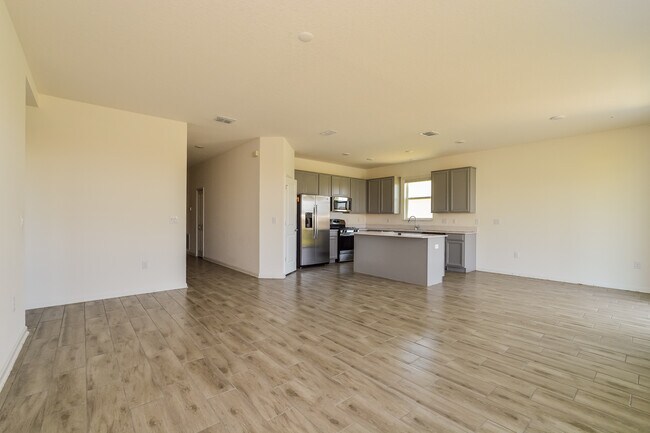 Photo - 33533 Sky Blossom Cir, Leesburg, FL