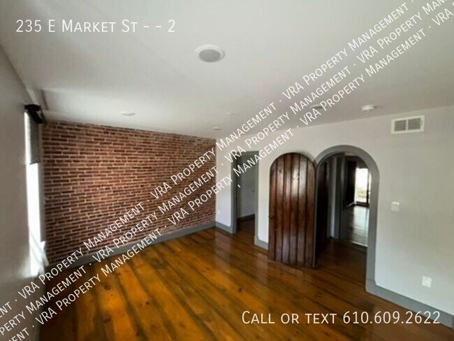 Photo - 235 E Market St Unit 2