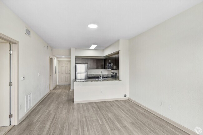Siena 2BR, 2BA - 975SF - Dining Room
