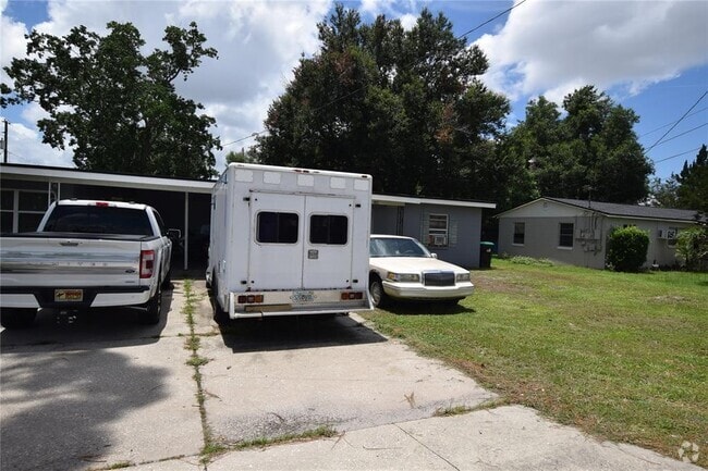 Building Photo - 104 W Lancaster Rd Rental