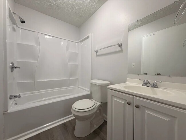 Photo - 806 Palm St Unit 1