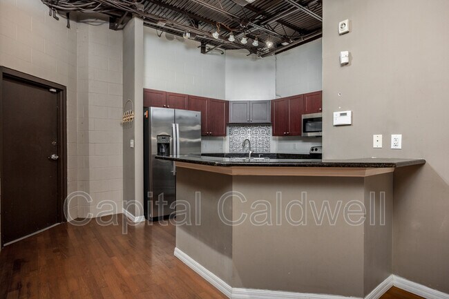 Photo - 1615 E fifth Ave