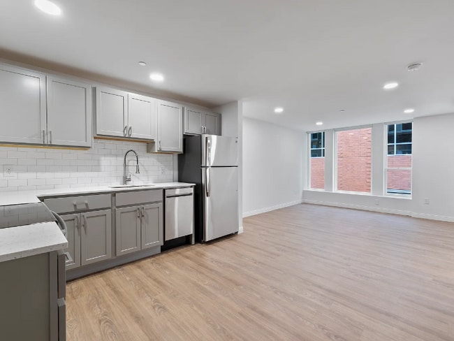 Building Photo - 627 Hamilton St Unit 603 Rental