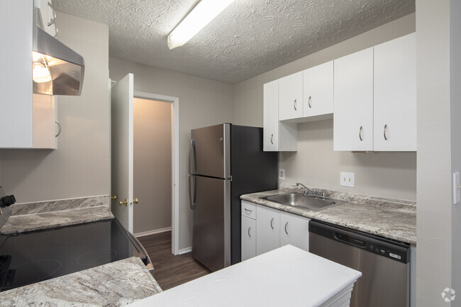 Interior Photo - Eastdale Oaks Rental