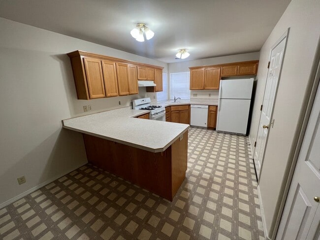 Photo - NE Bend 3 Bed/2 Bath Single Family Home - ...