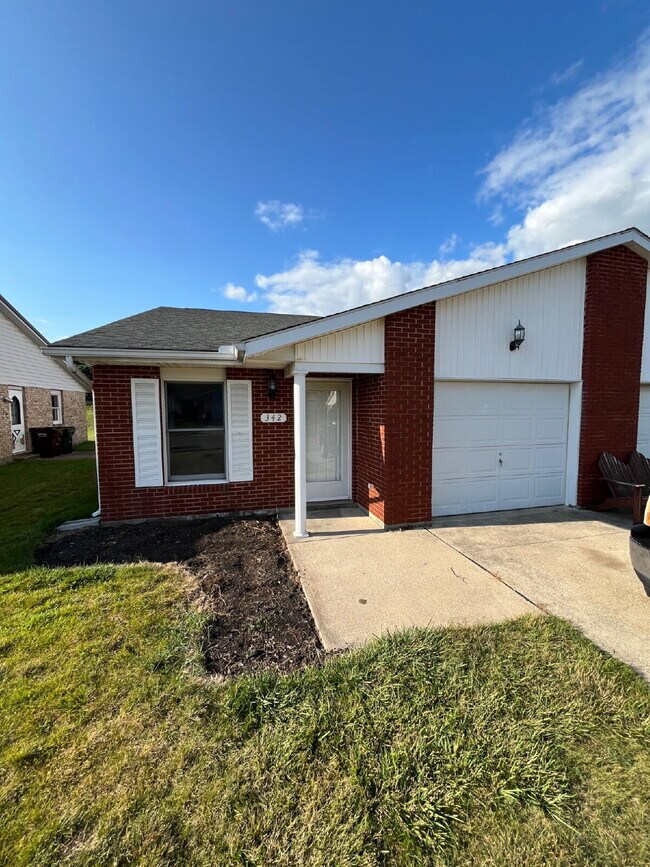 Photo - "2-Bedroom Duplex in Sidney, OH - 342 West Parkwood!"