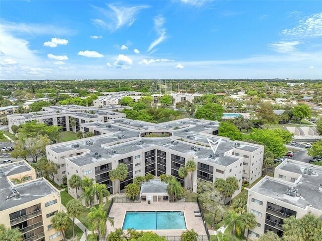 Building Photo - 8540 SW 133rd Avenue Rd Unit 312