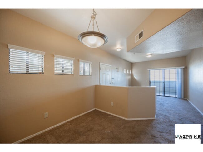 Photo - South Mountain Convenience in this Lovely 1/1 Phoenix Condo!