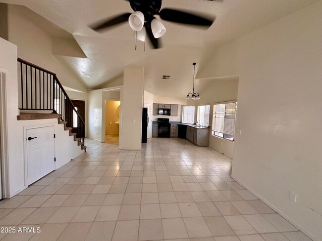 Photo - 866 E Morelos St