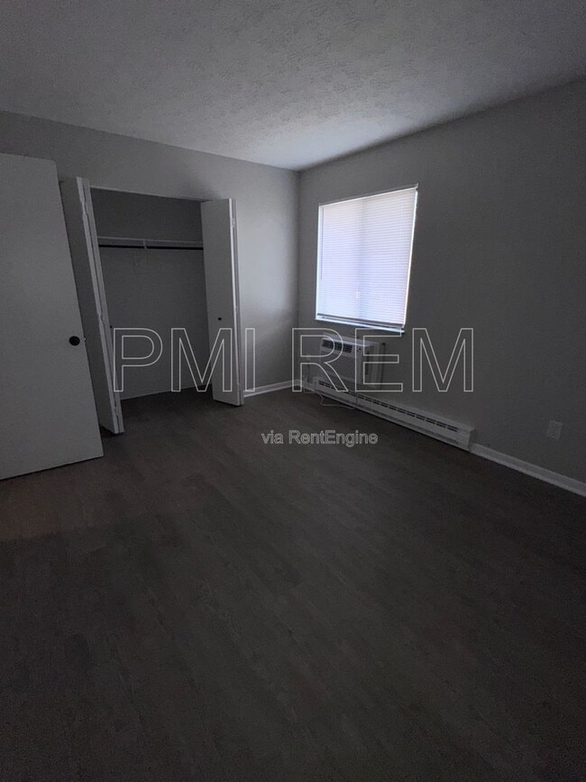 Photo - 2046 W Market St