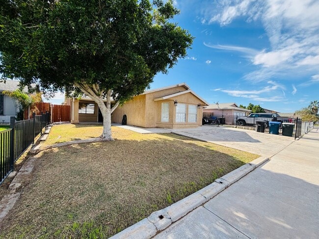 Photo - Welcome to your next home at 289 Tangerine!