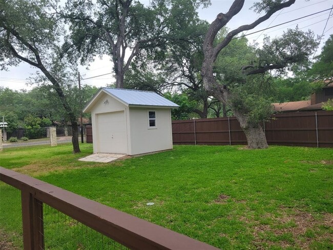 Photo - 4012 Hyridge Dr