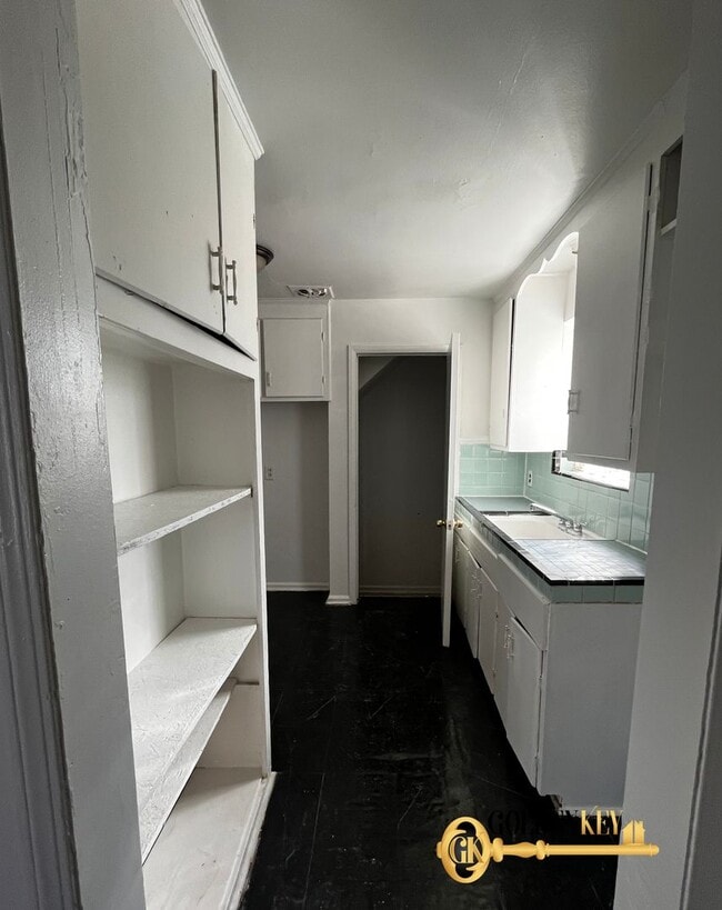 Charming 3 bedroom home on the Eastside Rental House Rental in