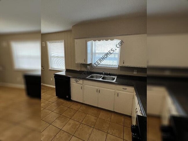 Photo - 4017 Mellene Dr