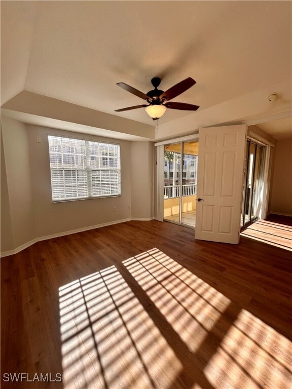 Building Photo - 1141 Van Loon Commons Cir Unit 204