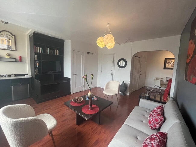 Photo - 503 75th St Unit 6