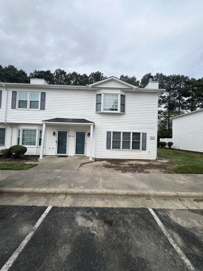 Building Photo - 3804 Sterling Pointe Dr